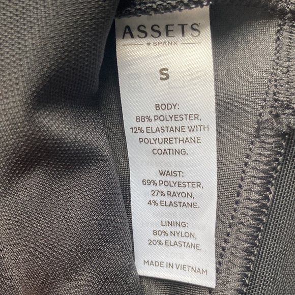 Womens S faux leather leggings - Picture 2 of 2